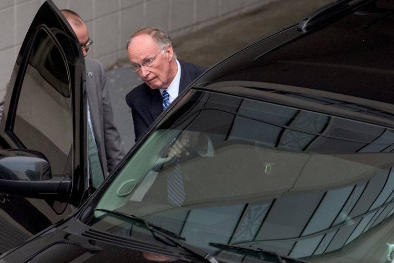 Alabama Governor Could Face Prosecution on Ethics Charges