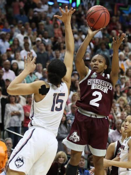 Mississippi State upsets UConn, advances to women title game