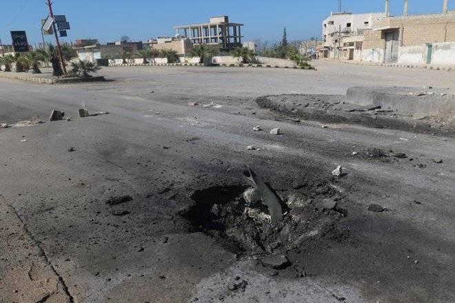 Monitor says Syrian forces use barrel bombs despite U.S. warning, Syria denies