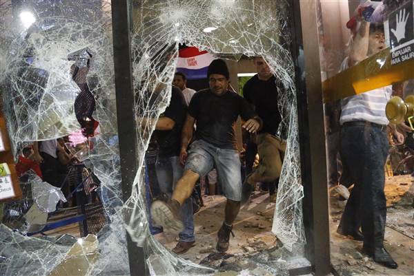 Paraguay Protesters Set Fire to Congress After Re-Election Vote