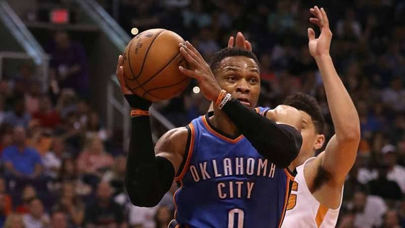 Russell Westbrook let down by teammates, despite making history