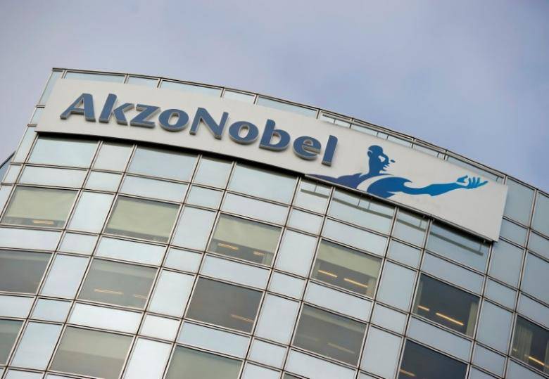 Top-20 Akzo Nobel investor backs talks with PPG over revised bid