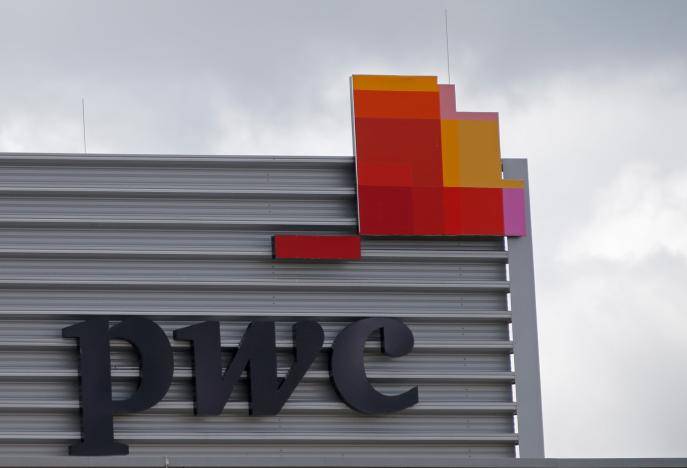 Toshiba plans to replace auditor PwC after earnings impasse