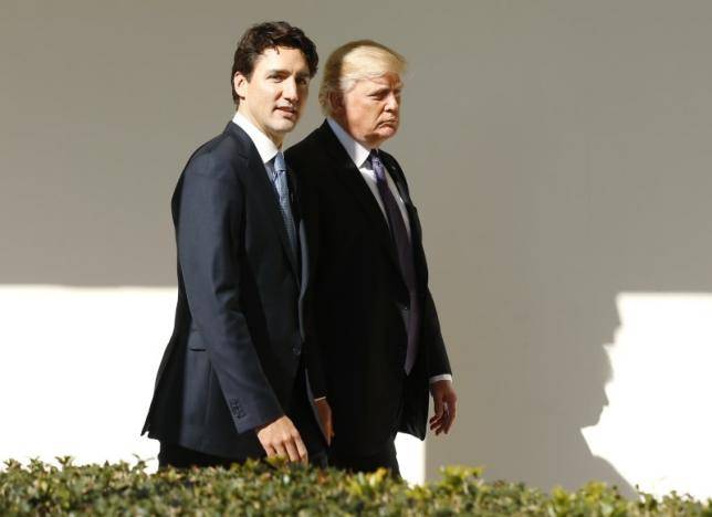 Trump tells Canada, Mexico, he won t terminate NAFTA treaty yet, White House