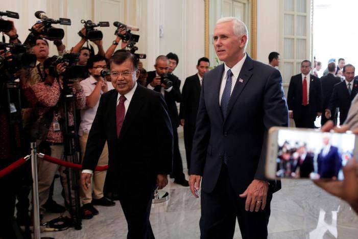 U.S. and Indonesia seek to cut trade and investment barriers
