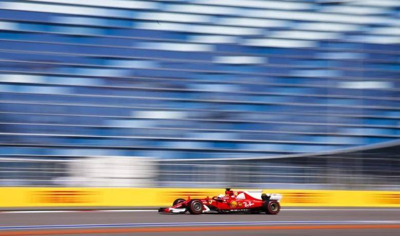 Vettel keeps Ferrari on top in final Russian practice
