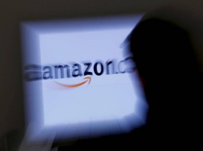 Amazon trounces rivals in battle of the shopping bots