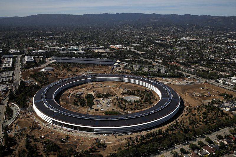 California Leads U.S. Economy, Away From Trump