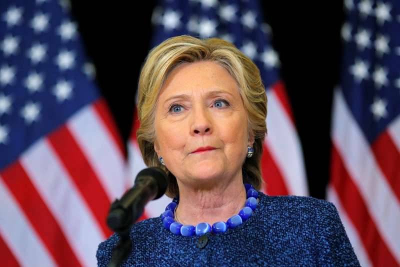 Democrats should ask Clinton to step aside