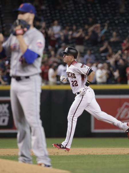 Diamondbacks homer 3 times in 8th, beat skidding Mets 7-3