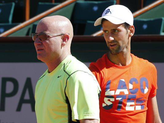 Djokovic, Muguruza start title defenses at French Open