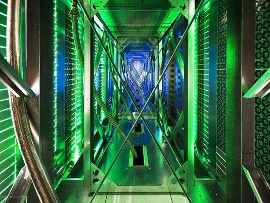 Don’t hoard cyberweapons, Microsoft warns world leaders