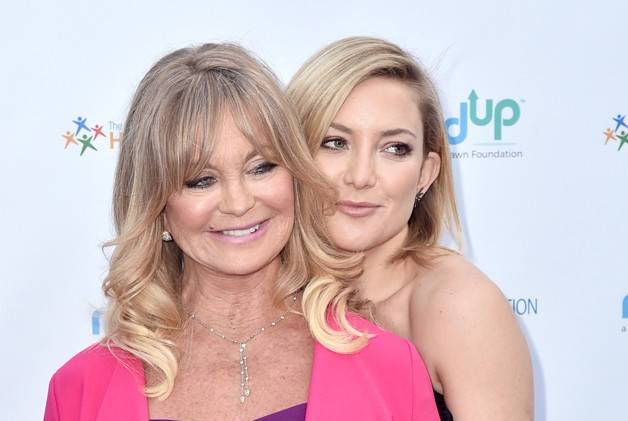 Goldie Hawn Approved of Kate Hudson Fling With Nick Jonas and Would Have Even Cooked for Him