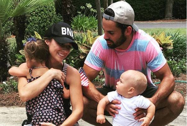 Jessie James Decker Reveals the Biggest Lesson Her Mother Taught Her