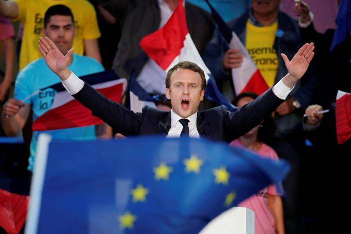 Macron stretches lead as French presidential campaign enters final day