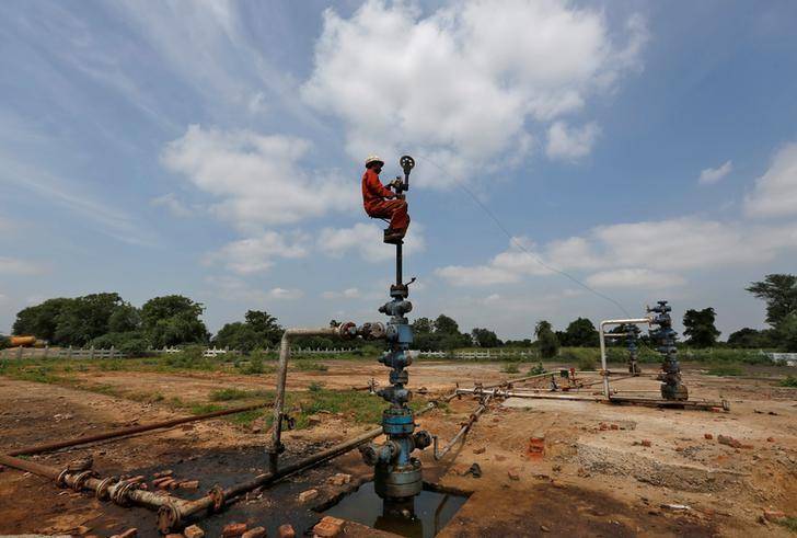 ONGC reports 6 percent fall in fourth-quarter net profit