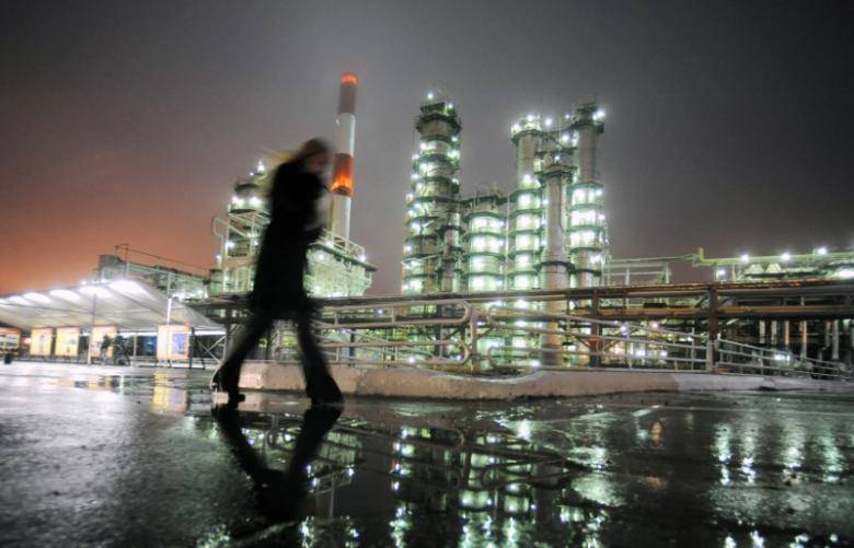 Oil jumps after Saudis, Russia say supply cut to be extended to March 2018