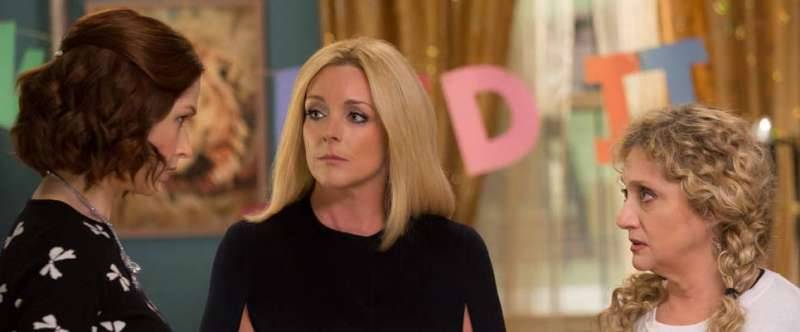 On Set of Unbreakable Kimmy Schmidt Season 3, Now With More Character Growth and Beyonce Homages