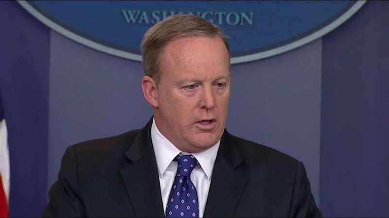 Trump Hires Law Firm to Fight Suggestions of Russia Business Ties