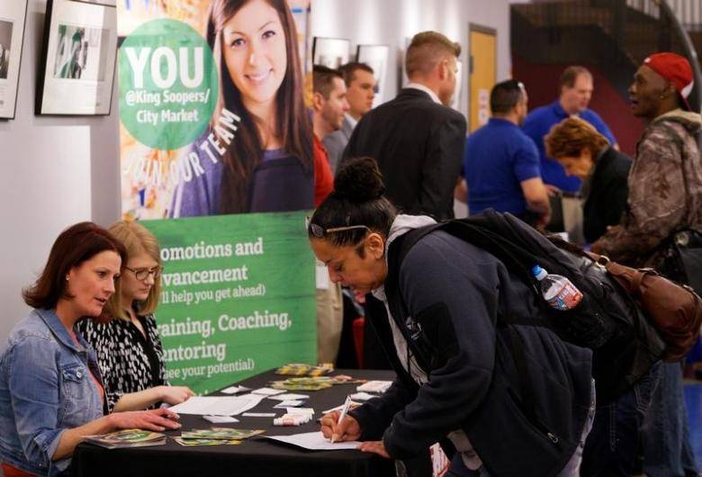 U.S. employment growth seen rebounding, wages increasing