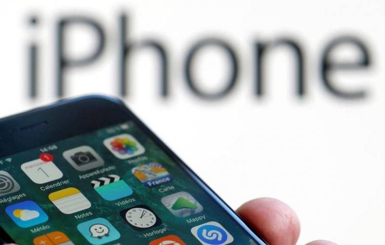 Weak IPhone Sales Hit Shares Of Europe's Apple Suppliers