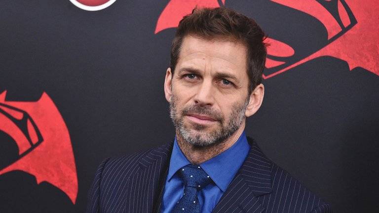 Zack Snyder Thanks Fans for ”Outpouring of Support” During Family Tragedy