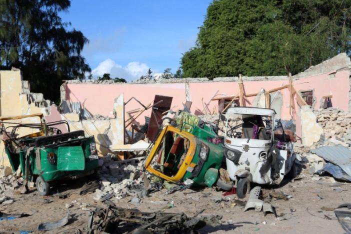 At least 19 killed in hotel attack in Somali capital