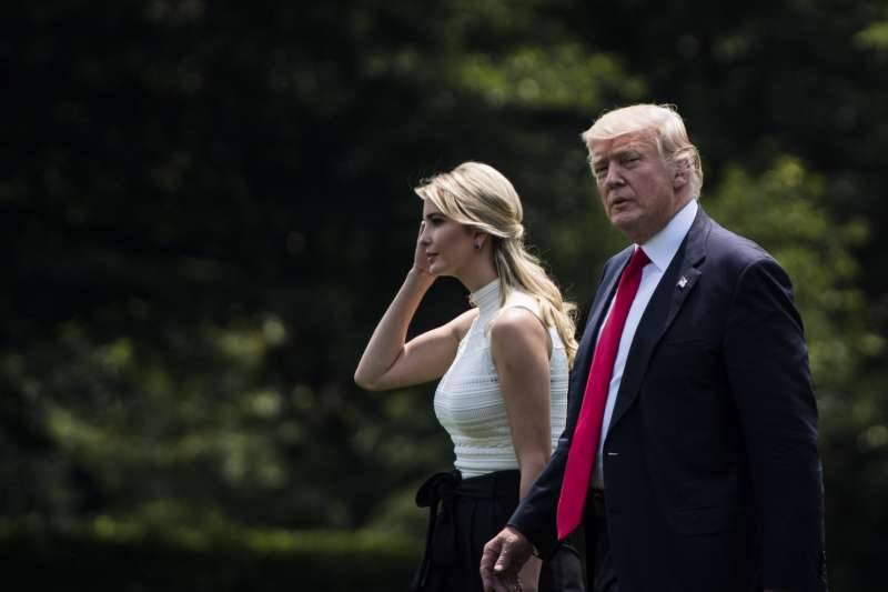 Congressional Democrats to file emoluments lawsuit against Trump