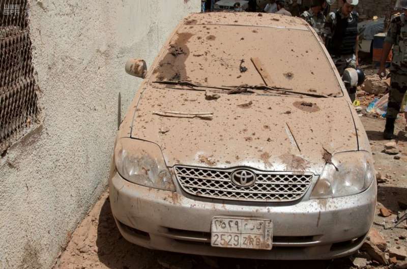 Suicide bomber blows himself up as Saudis foil Mecca plot