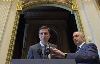 Tech CEOS visit White House to talk modernizing government