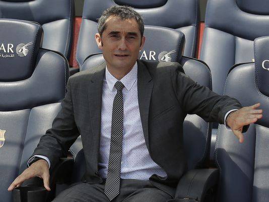 Valverde signs contract to become Barcelona coach