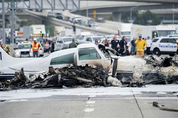 2 Hurt After Small Plane Crashes on California Highway, Bursts Into Flames