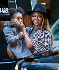 Beyonce Loves1