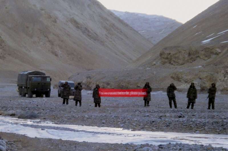 China demands India leave Himalayan plateau in rising spat