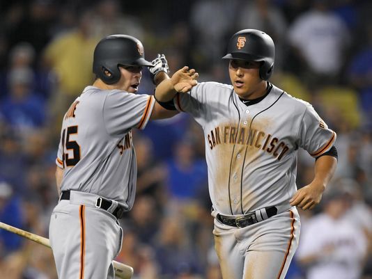 Seager homers twice as Dodgers rally past Giants 6-4