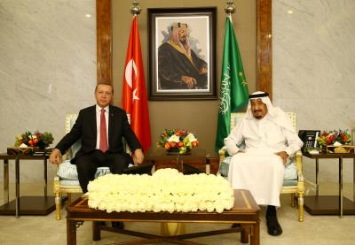 Erdogan visits Gulf in bid to defuse Qatar row