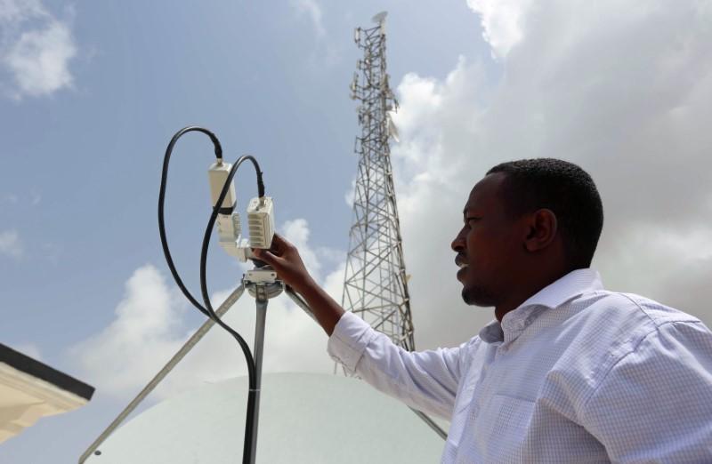 Internet outage in violence-plagued Somalia is extra headache for businesses