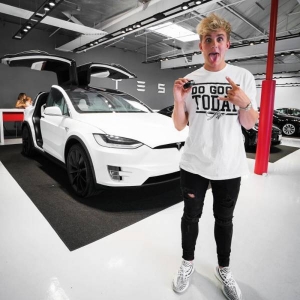 Jake Paul Slams1
