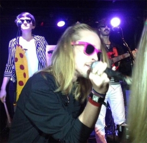 Macaulay Culkin & Brenda1