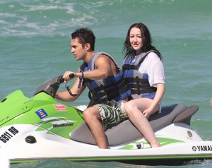 Noah Cyrus2