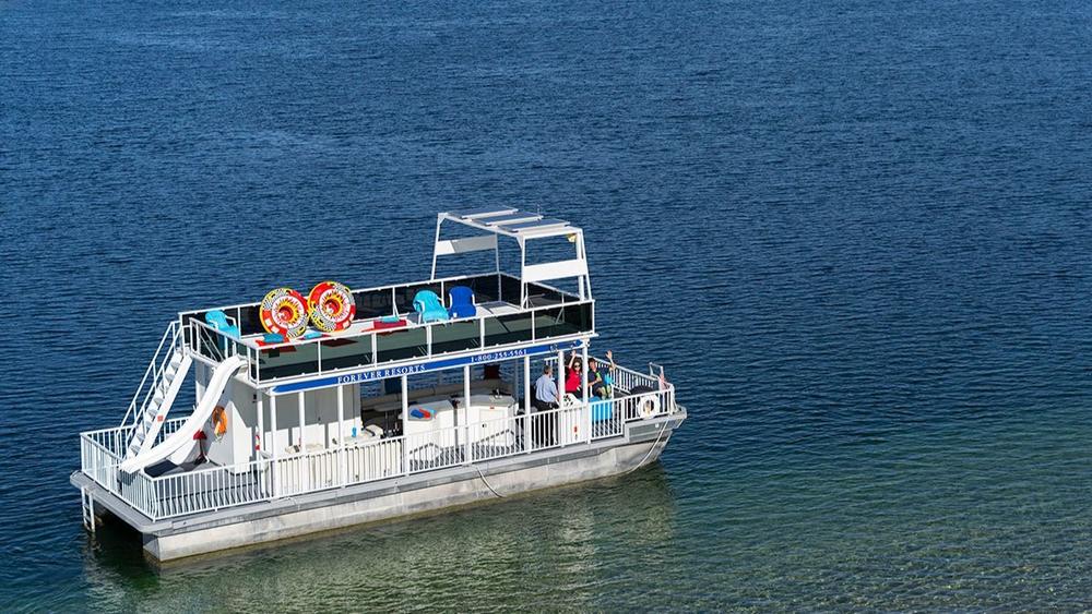 The Pontoon Boat Offer On Lake Mead Comes With Transportation To And From The Las Vegas Strip. (Kerrick James)