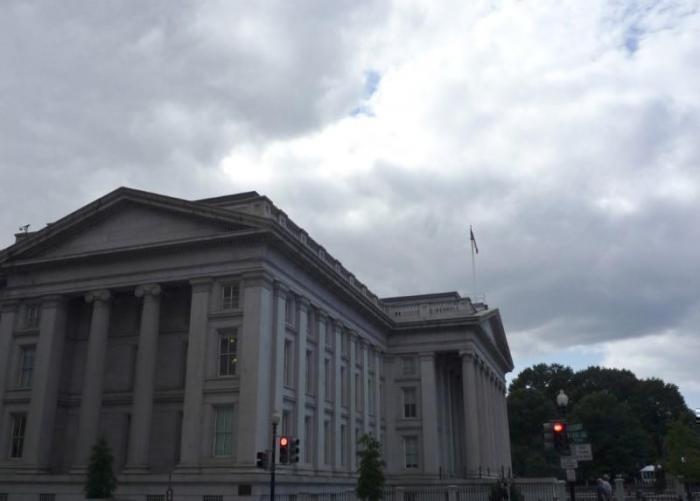 U.S. government delays Obama earnings-stripping rule deadline