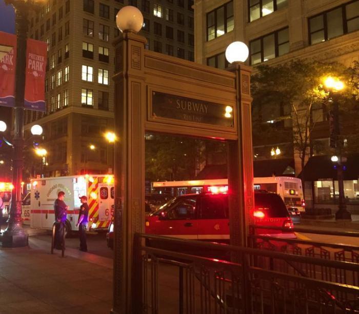 1 shot at CTA Red Line station in Loop