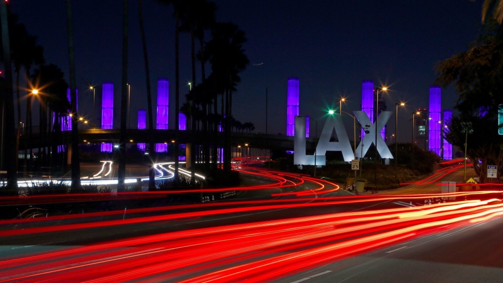 405 Freeway lane closures near LAX may delay evening drives to the airport for next three weeks