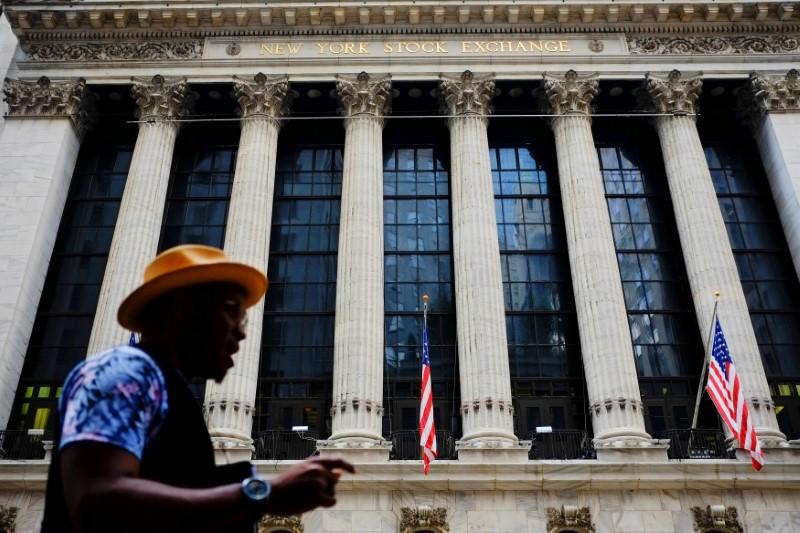After a long drought, bear market funds attract buyers