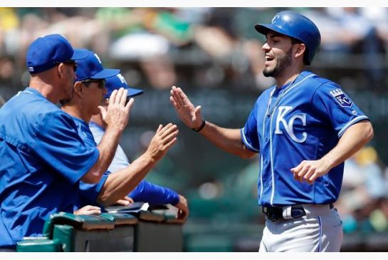 Alex Gordon’s go-ahead single in 9th lifts Royals past A’s