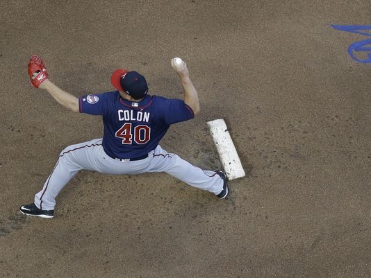 Colón, Dozier lead Twins to 4-0 win over Brewers