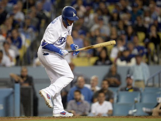 Dodgers beat White Sox, move 50 games above .500
