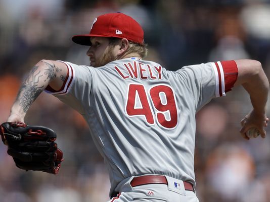 Hoskins homers again, Phillies beat Giants 5-2