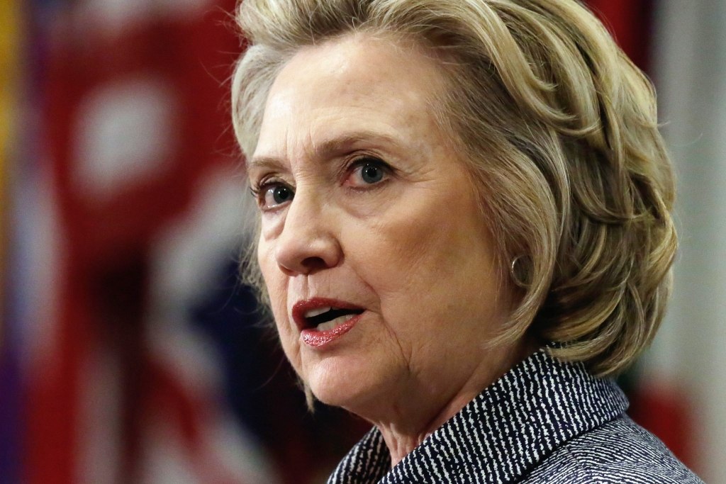 Judge reinvigorates bar grievance against Clinton lawyers